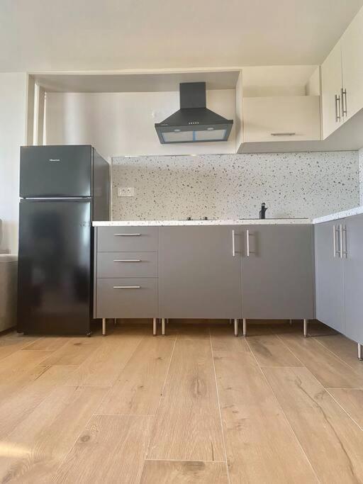 Ocean Sun 4 Apartment ฟิรา ภายนอก รูปภาพ